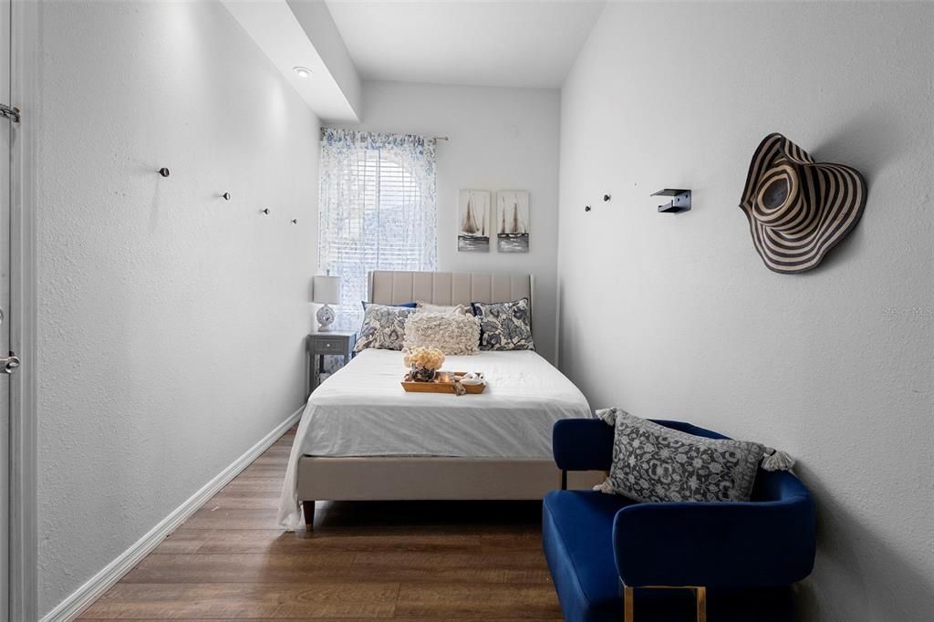 En Venta: $650,000 (5 camas, 3 baños, 3503 Pies cuadrados)