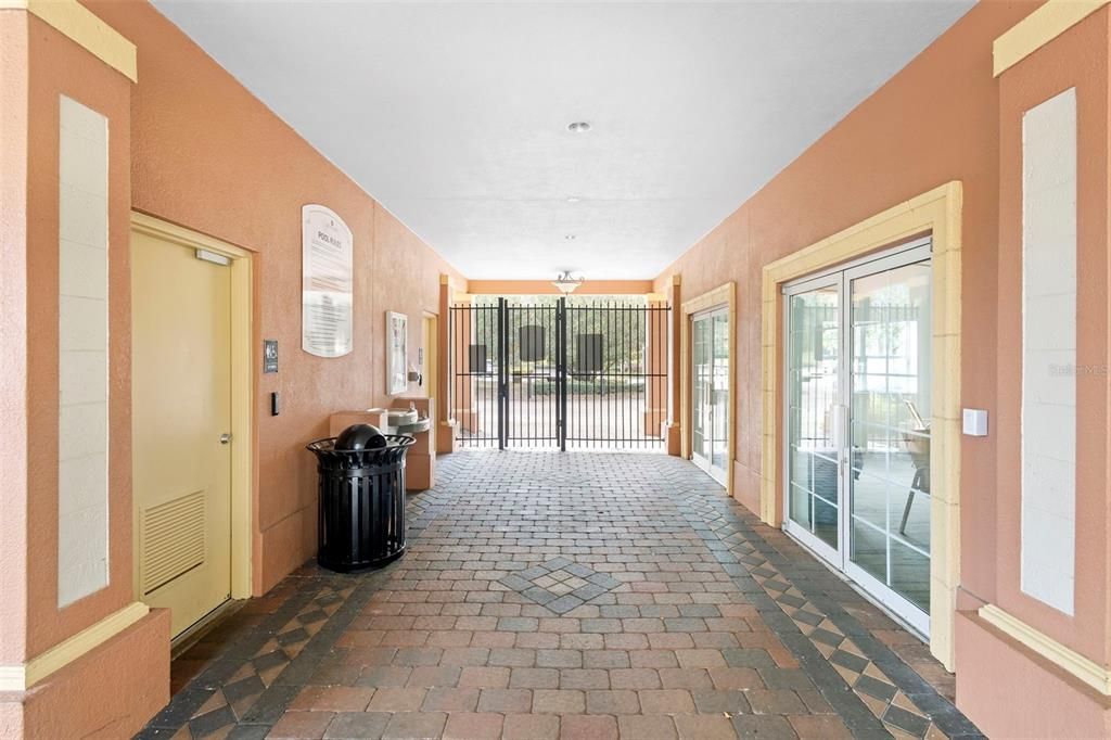 En Venta: $650,000 (5 camas, 3 baños, 3503 Pies cuadrados)