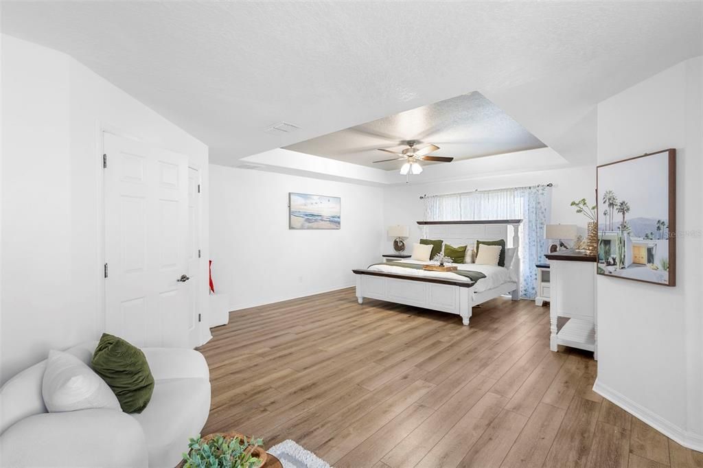 En Venta: $650,000 (5 camas, 3 baños, 3503 Pies cuadrados)