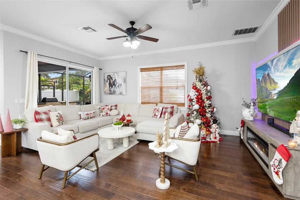 En Venta: $650,000 (5 camas, 3 baños, 3503 Pies cuadrados)