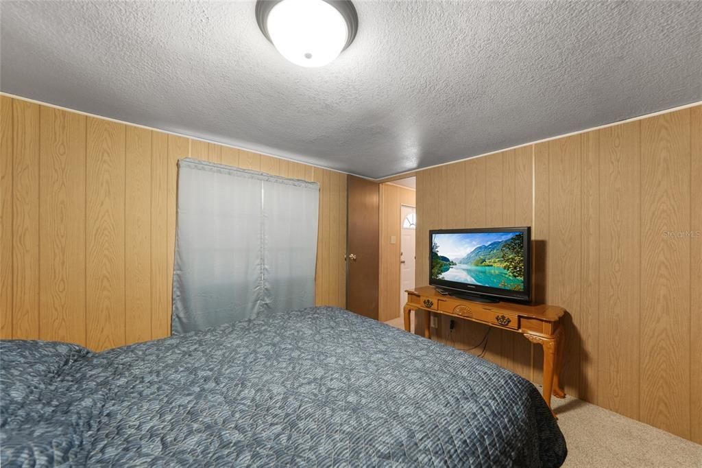 For Sale: $82,500 (2 beds, 1 baths, 672 Square Feet)