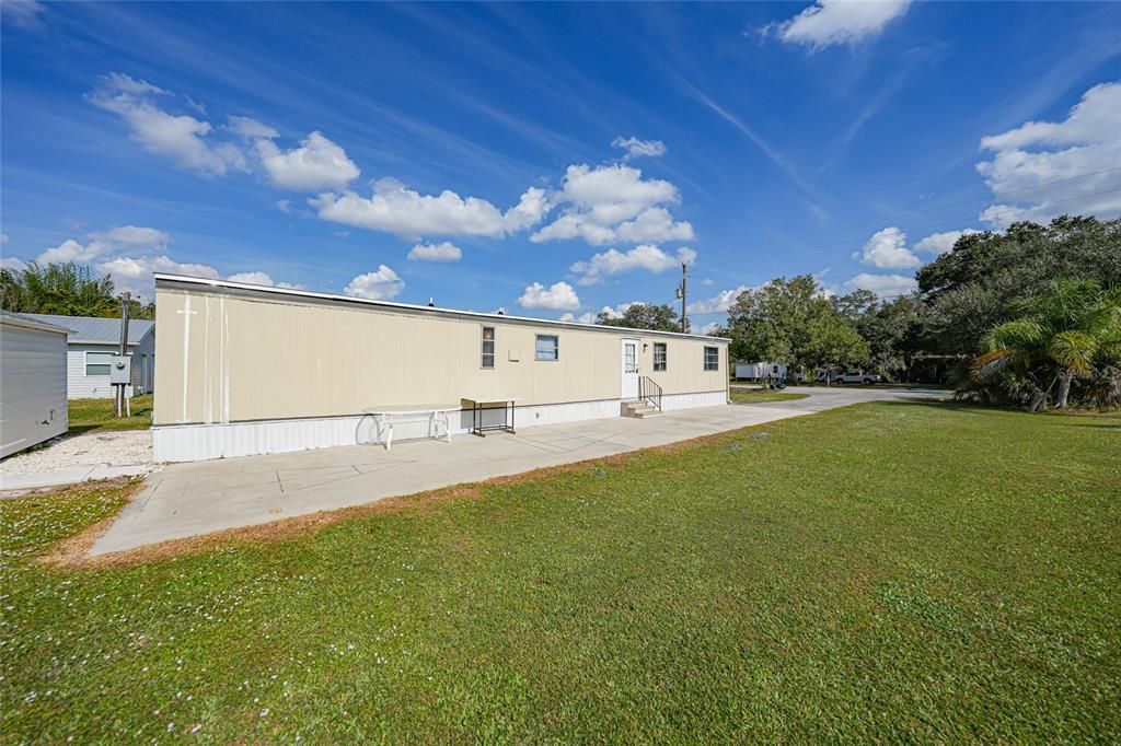 For Sale: $82,500 (2 beds, 1 baths, 672 Square Feet)