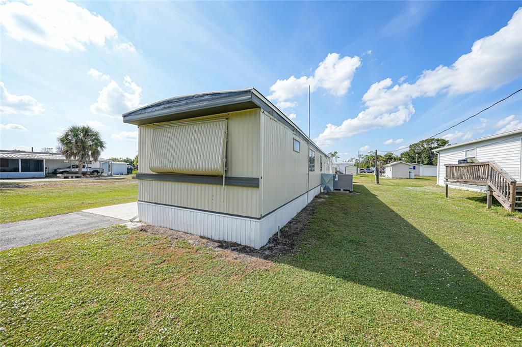 For Sale: $82,500 (2 beds, 1 baths, 672 Square Feet)