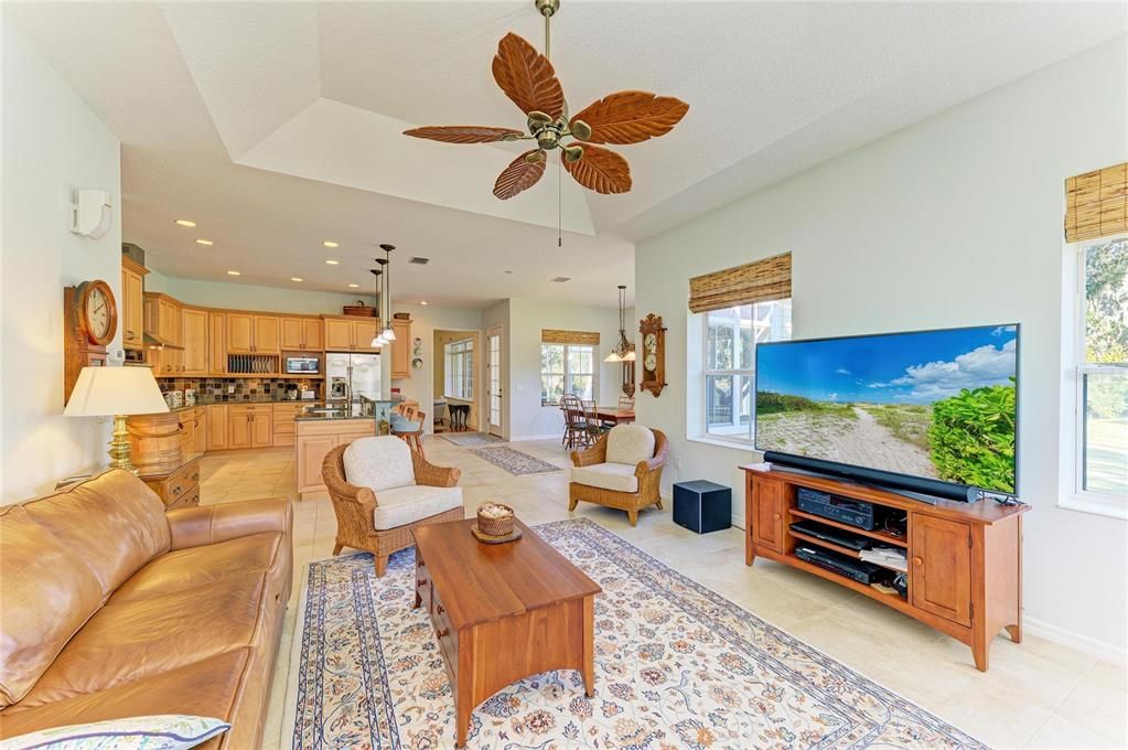 На продажу: $750,000 (3 спален, 2 ванн, 2996 Квадратных фут)