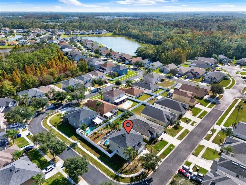 For Rent: $3,150 (3 beds, 2 baths, 2366 Square Feet)