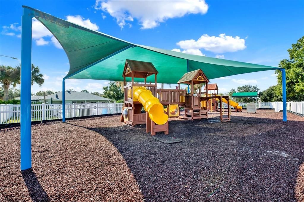 For Rent: $3,150 (3 beds, 2 baths, 2366 Square Feet)