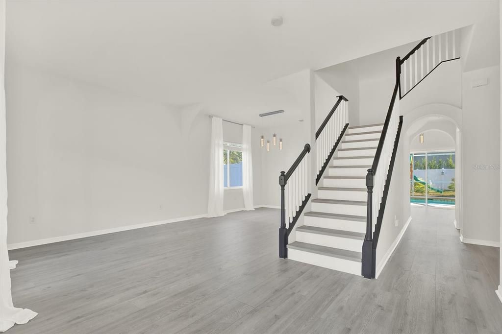 For Rent: $3,150 (3 beds, 2 baths, 2366 Square Feet)