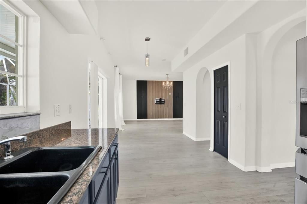 For Rent: $3,150 (3 beds, 2 baths, 2366 Square Feet)