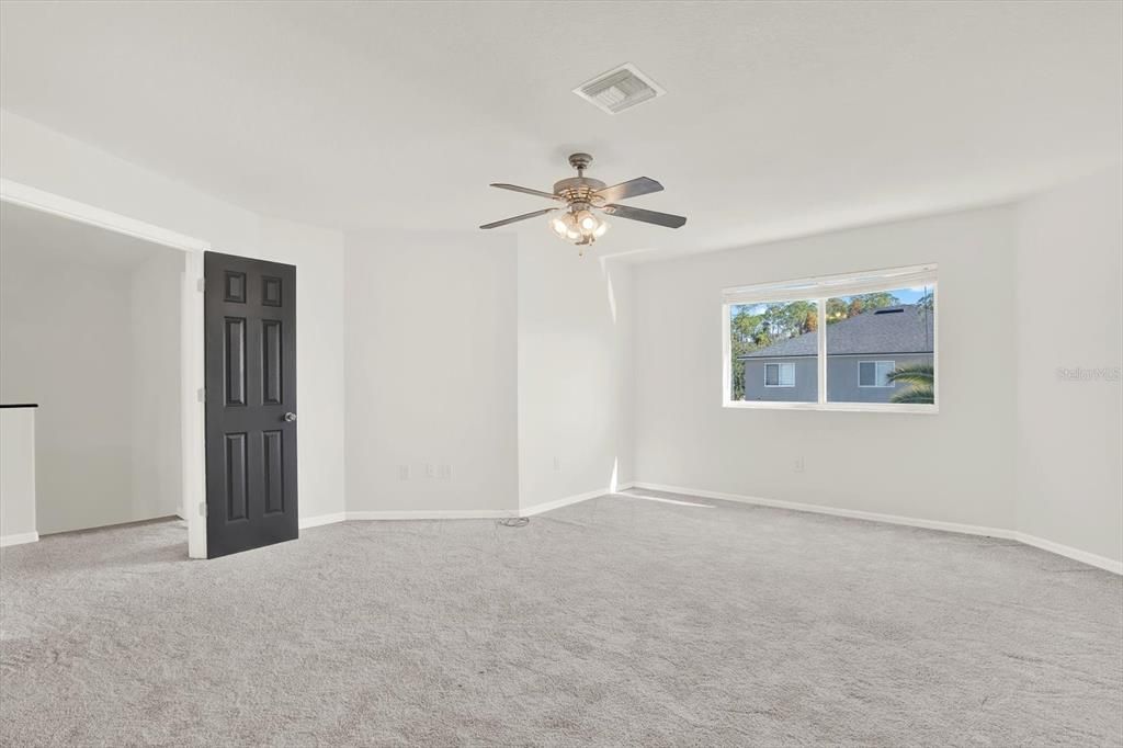 For Rent: $3,150 (3 beds, 2 baths, 2366 Square Feet)