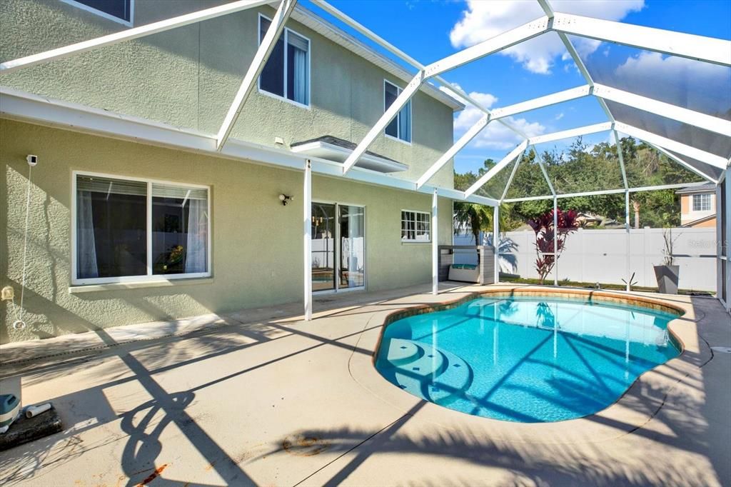 For Rent: $3,150 (3 beds, 2 baths, 2366 Square Feet)