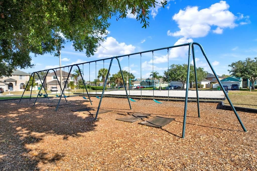 For Rent: $3,150 (3 beds, 2 baths, 2366 Square Feet)