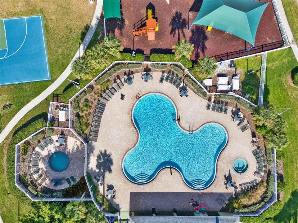 For Rent: $3,150 (3 beds, 2 baths, 2366 Square Feet)