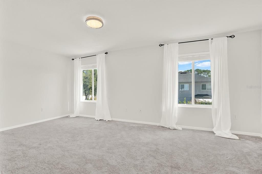 For Rent: $3,150 (3 beds, 2 baths, 2366 Square Feet)