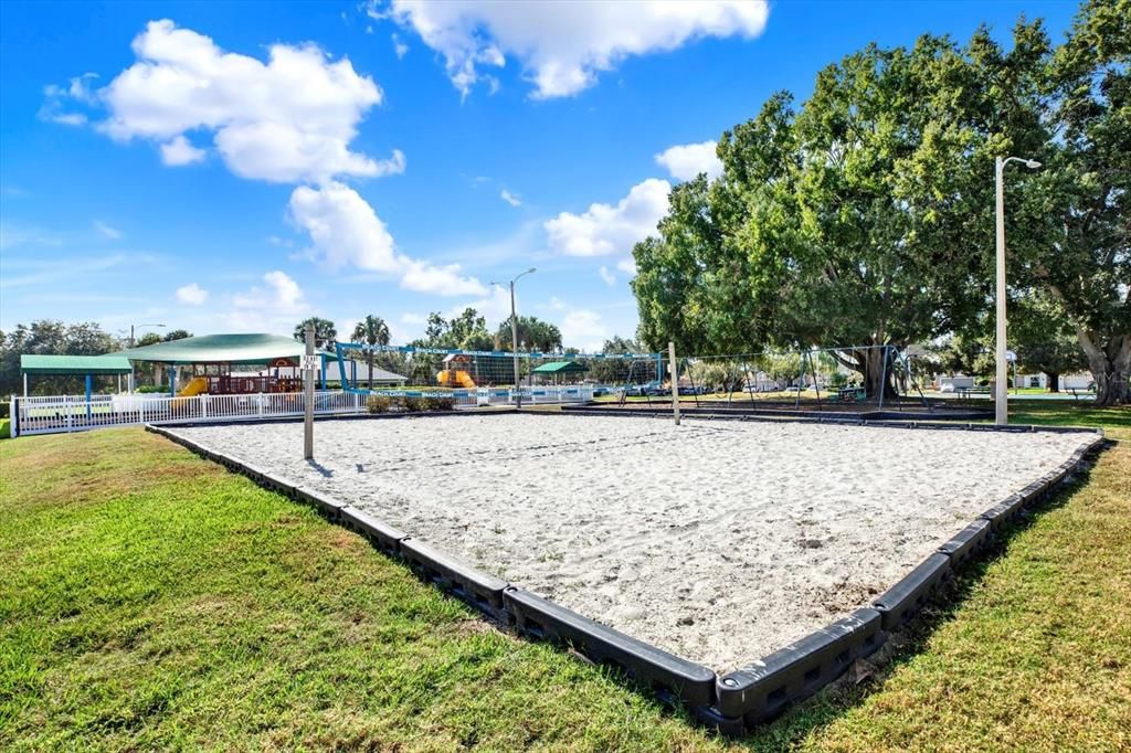 For Rent: $3,150 (3 beds, 2 baths, 2366 Square Feet)