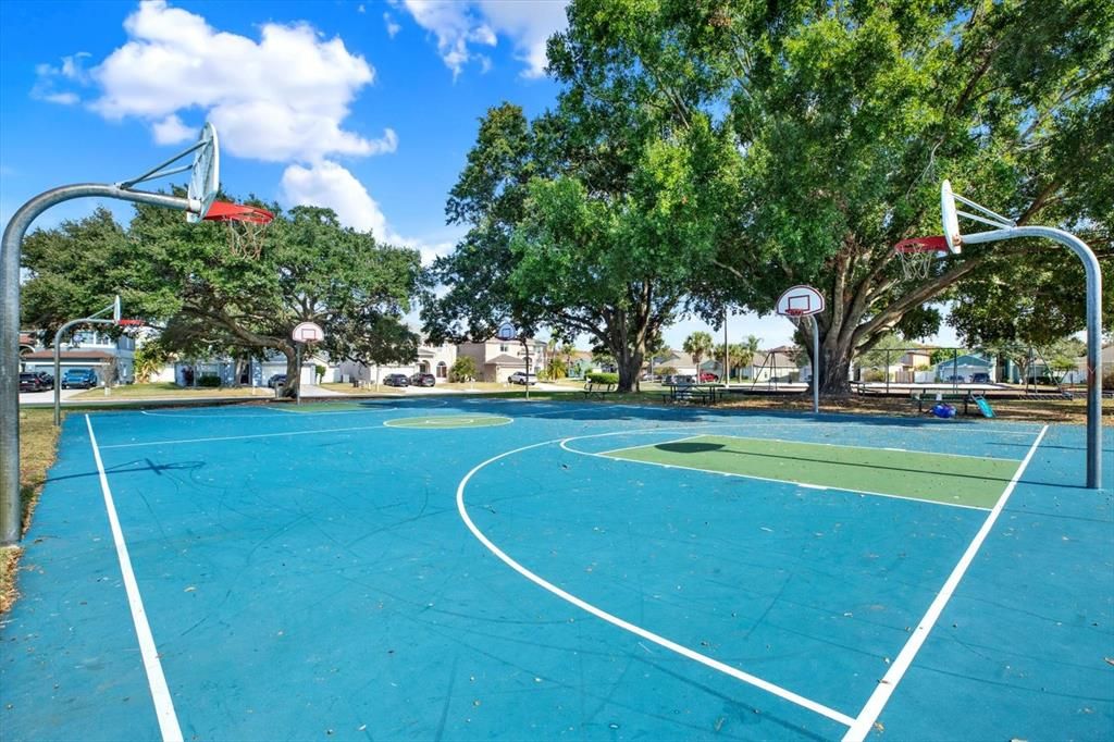 For Rent: $3,150 (3 beds, 2 baths, 2366 Square Feet)