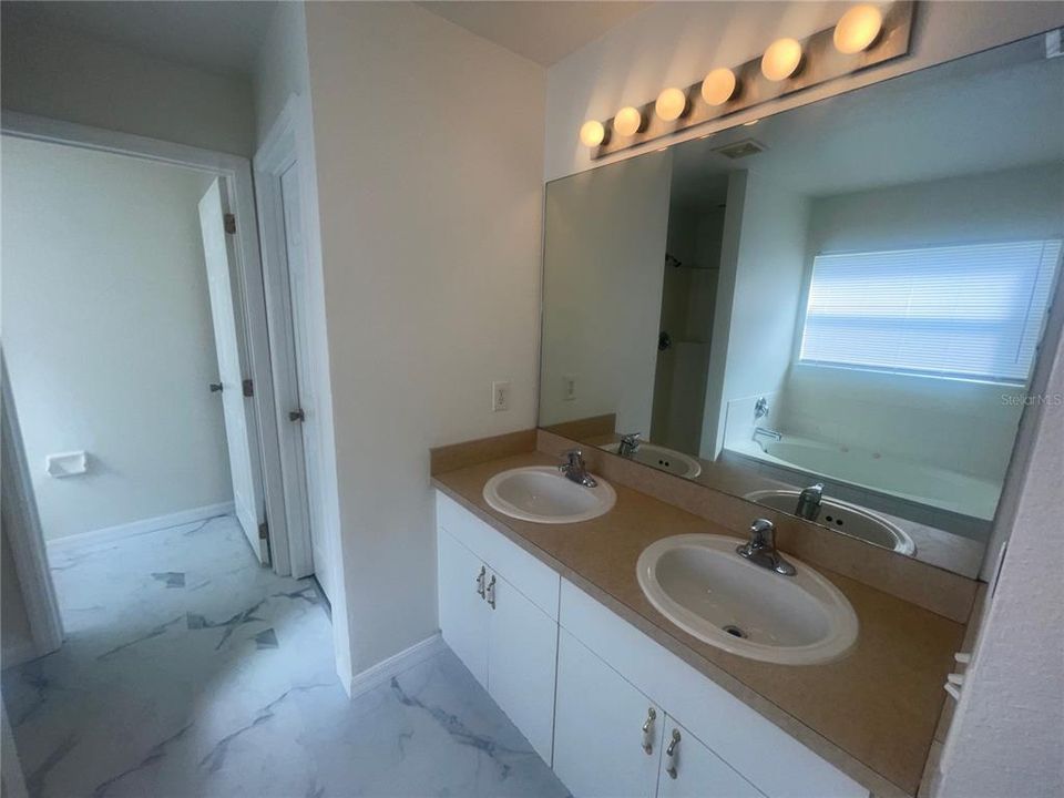 出租: $1,450 (3 贝兹, 2 浴室, 1387 平方英尺)