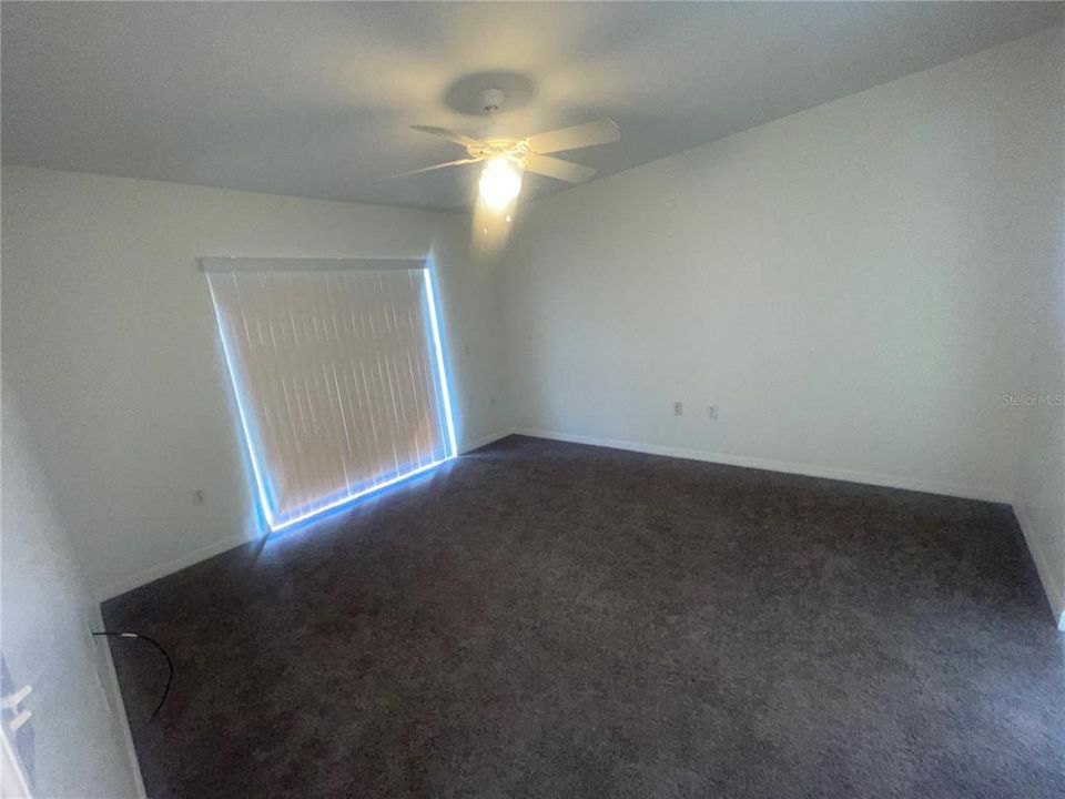 出租: $1,450 (3 贝兹, 2 浴室, 1387 平方英尺)