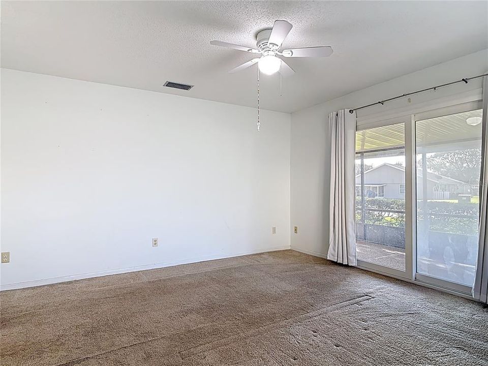 En Venta: $275,000 (2 camas, 2 baños, 1252 Pies cuadrados)