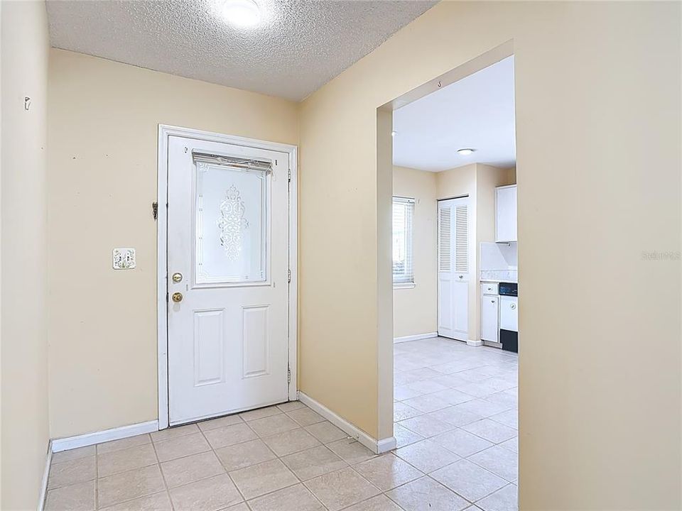 En Venta: $275,000 (2 camas, 2 baños, 1252 Pies cuadrados)