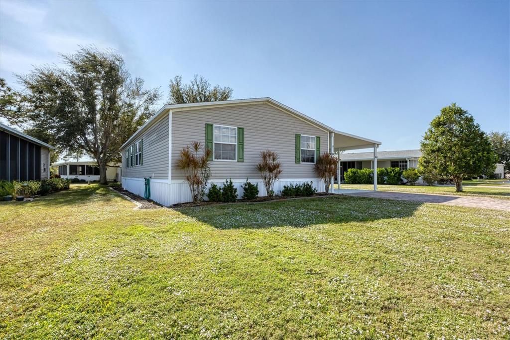 合同活跃: $179,900 (2 贝兹, 2 浴室, 1404 平方英尺)