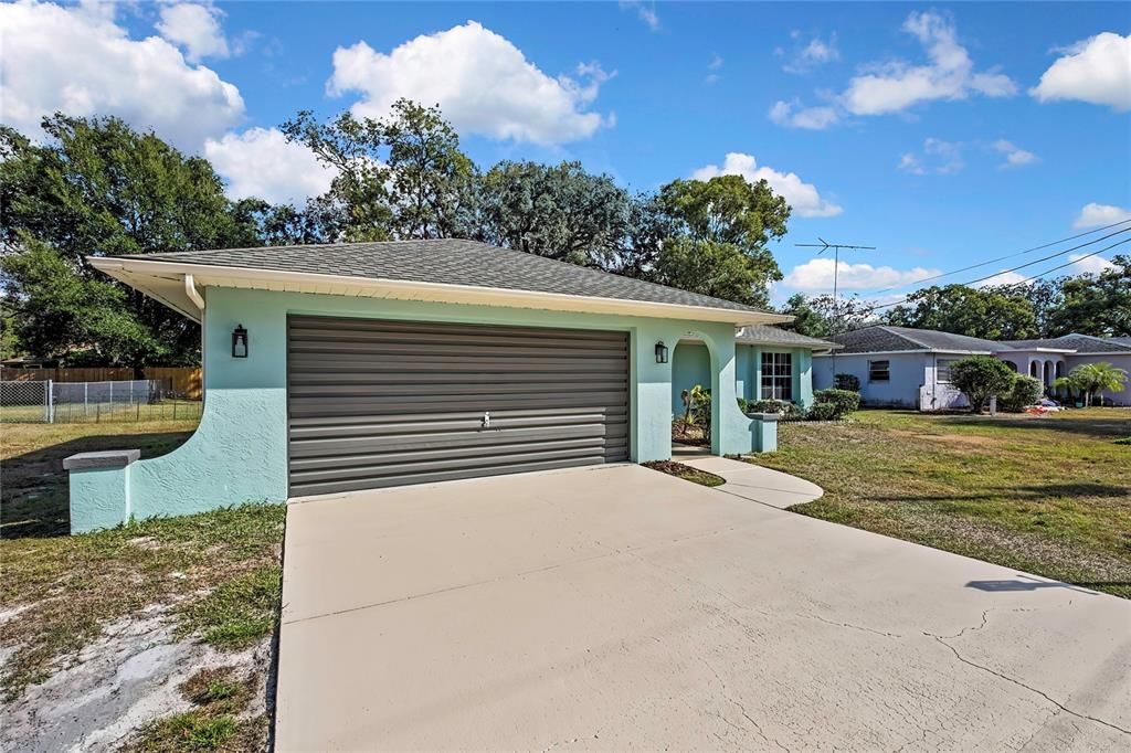 На продажу: $279,900 (3 спален, 2 ванн, 1108 Квадратных фут)