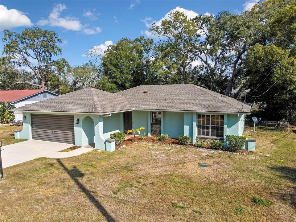 На продажу: $279,900 (3 спален, 2 ванн, 1108 Квадратных фут)