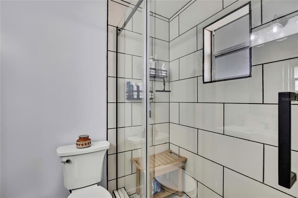 На продажу: $279,900 (3 спален, 2 ванн, 1108 Квадратных фут)