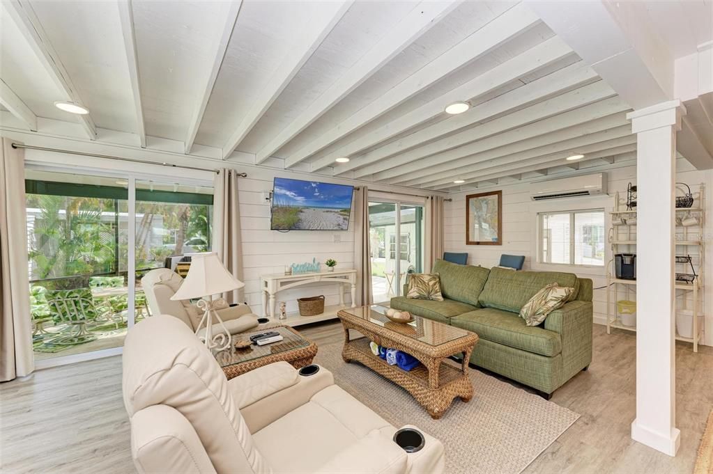 待售: $289,000 (2 贝兹, 2 浴室, 1278 平方英尺)