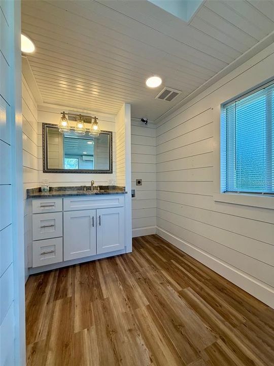 待售: $289,000 (2 贝兹, 2 浴室, 1278 平方英尺)