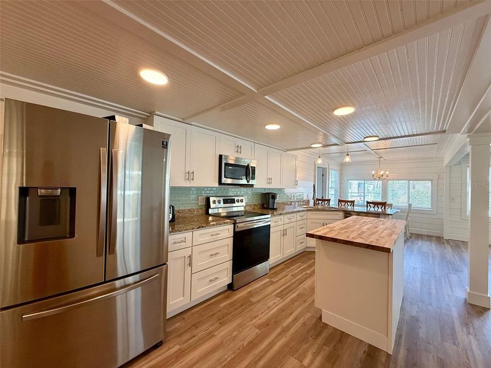 待售: $289,000 (2 贝兹, 2 浴室, 1278 平方英尺)