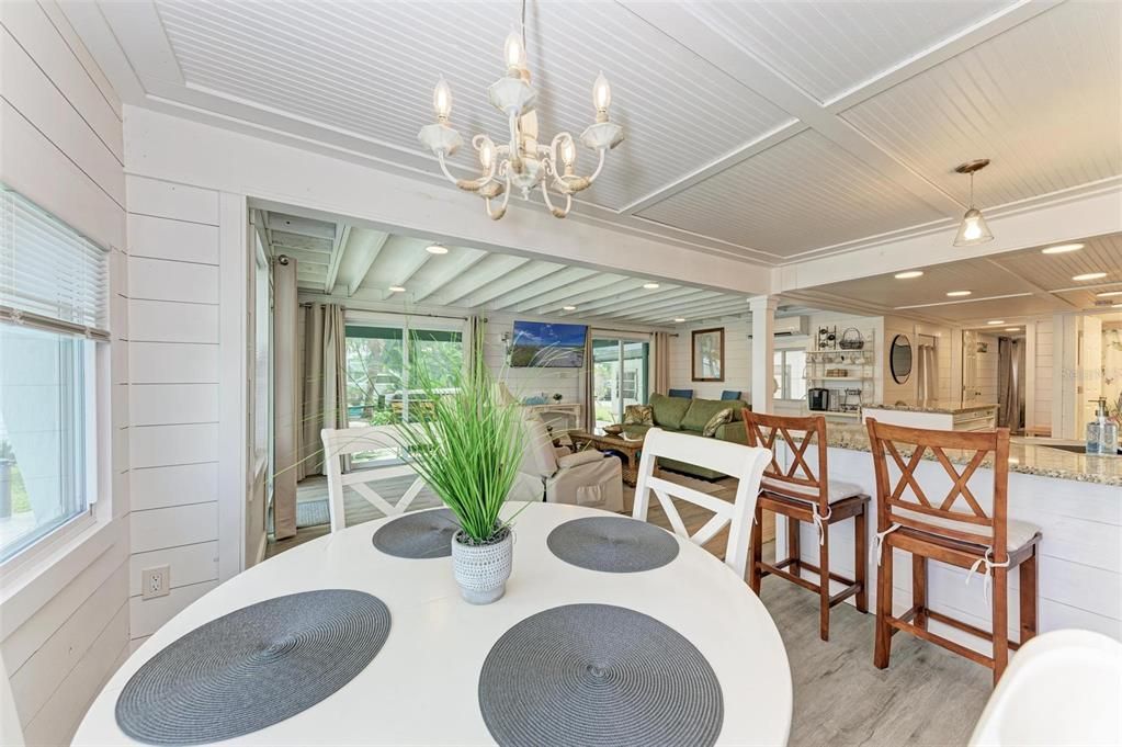 待售: $289,000 (2 贝兹, 2 浴室, 1278 平方英尺)