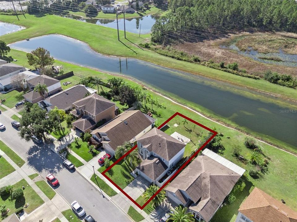 Под контрактом: $2,700 (4 спален, 2 ванн, 2135 Квадратных фут)