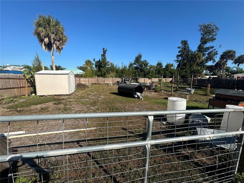 待售: $325,000 (2 贝兹, 1 浴室, 828 平方英尺)