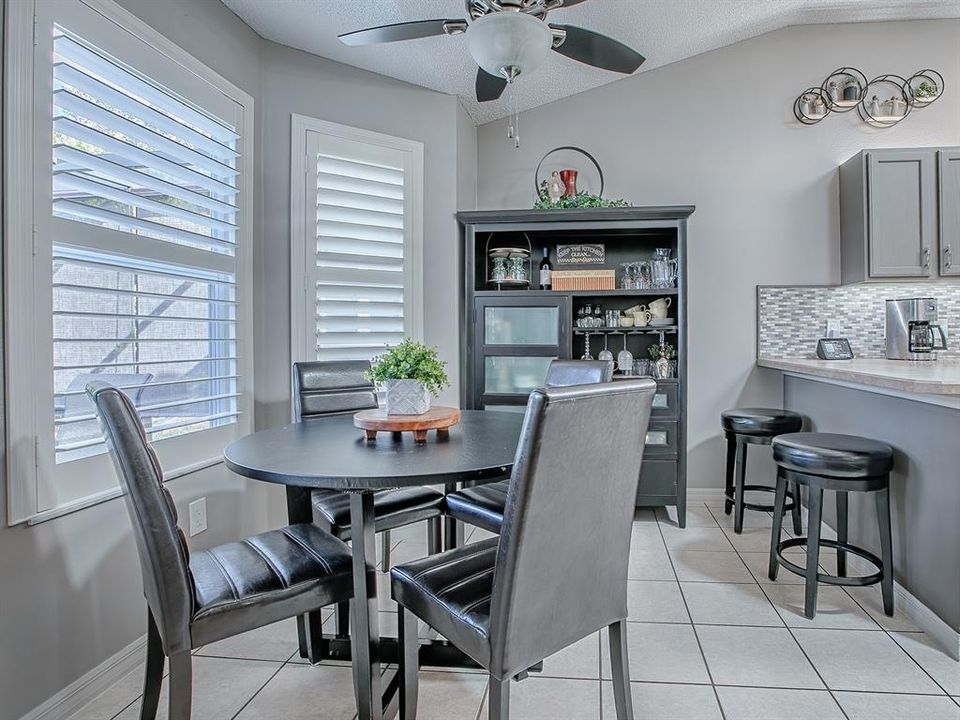 待售: $374,500 (3 贝兹, 2 浴室, 1664 平方英尺)