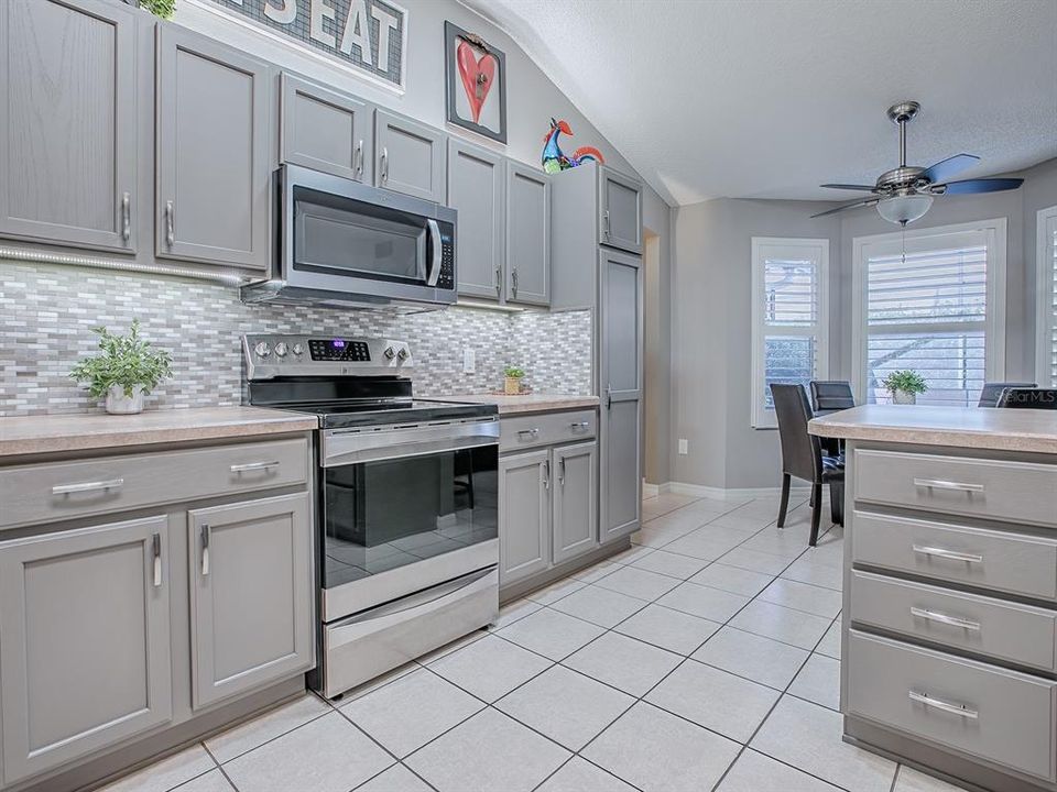 待售: $374,500 (3 贝兹, 2 浴室, 1664 平方英尺)