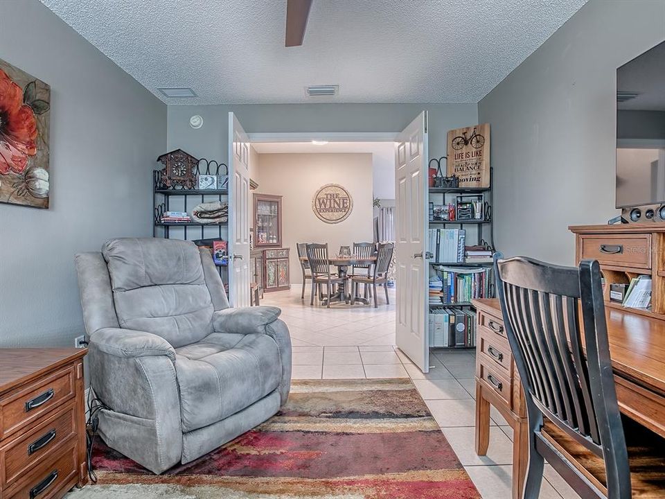 待售: $374,500 (3 贝兹, 2 浴室, 1664 平方英尺)