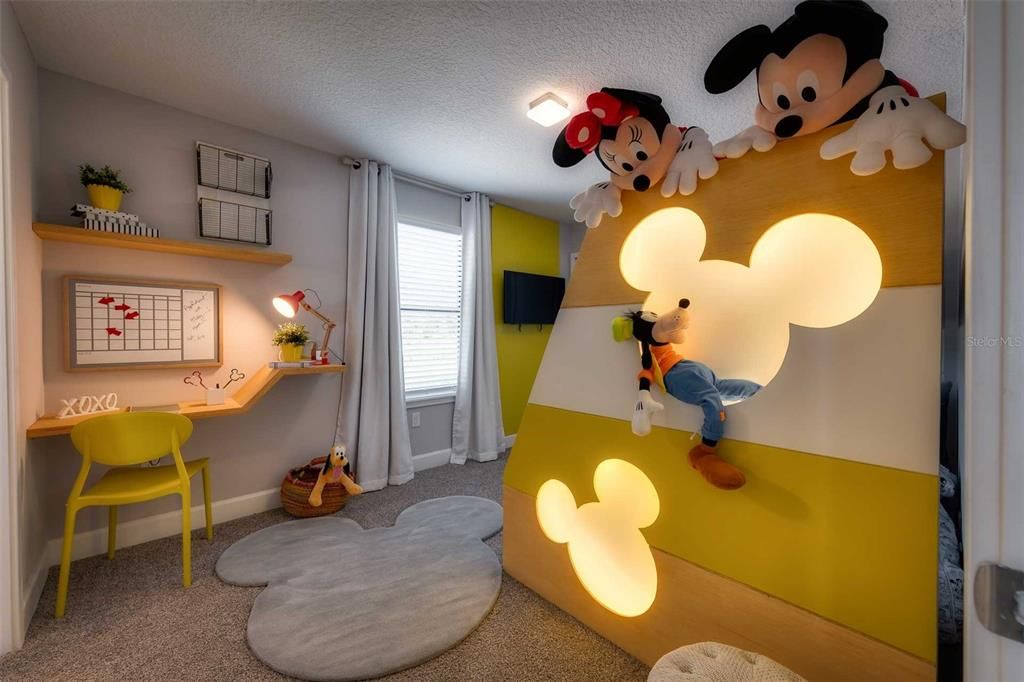 出租: $2,800 (4 贝兹, 3 浴室, 1721 平方英尺)