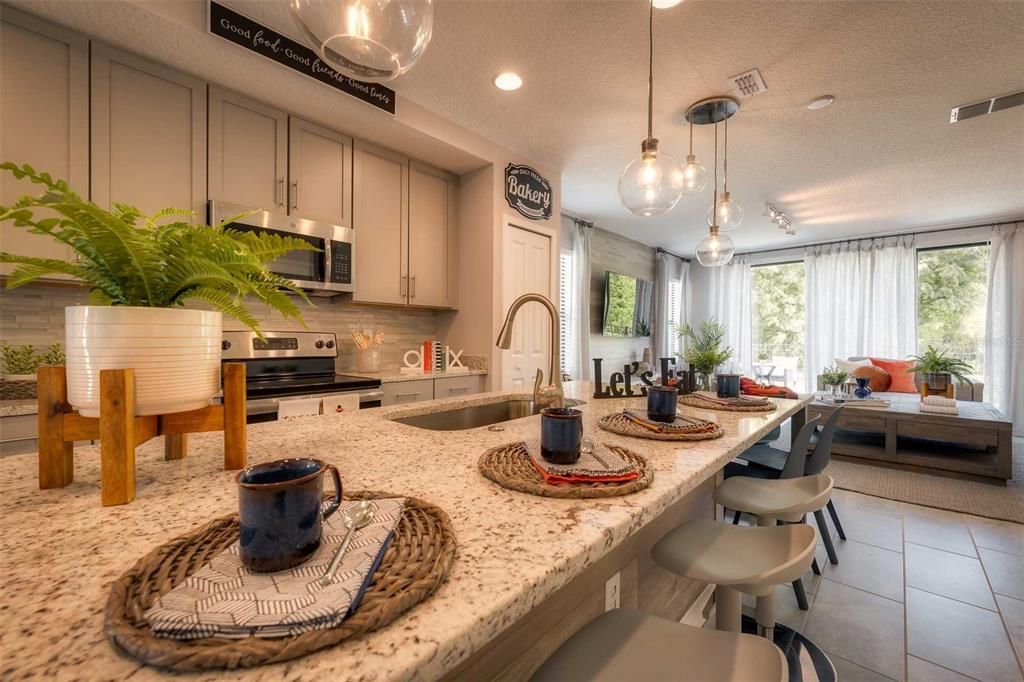 出租: $2,800 (4 贝兹, 3 浴室, 1721 平方英尺)