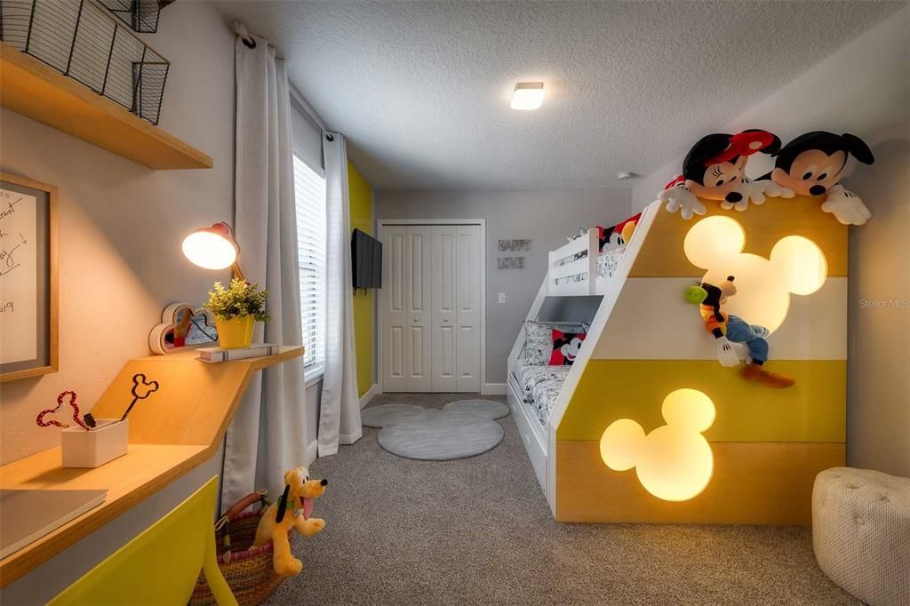 出租: $2,800 (4 贝兹, 3 浴室, 1721 平方英尺)