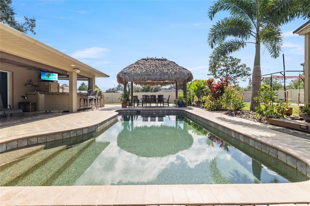 For Sale: $429,900 (3 beds, 3 baths, 1837 Square Feet)