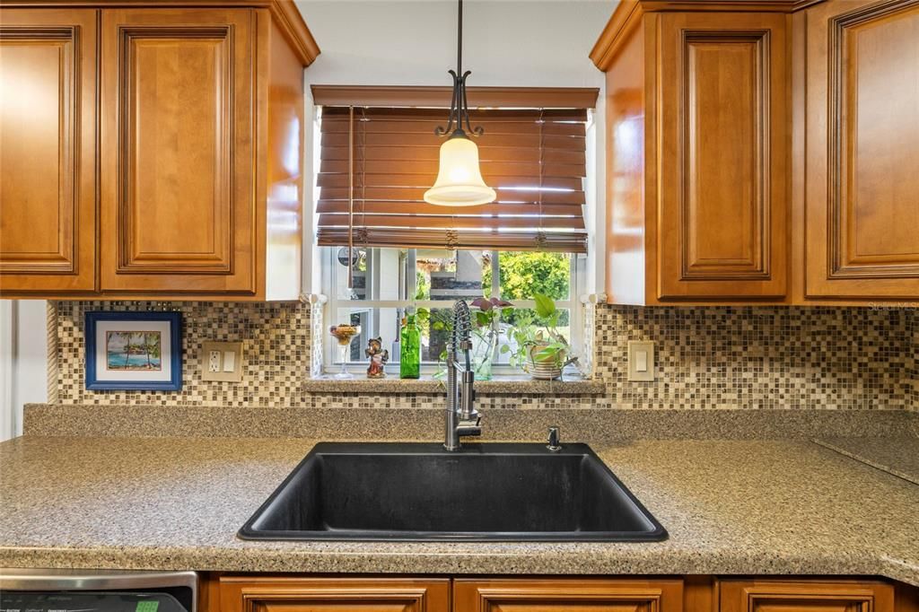 For Sale: $429,900 (3 beds, 3 baths, 1837 Square Feet)