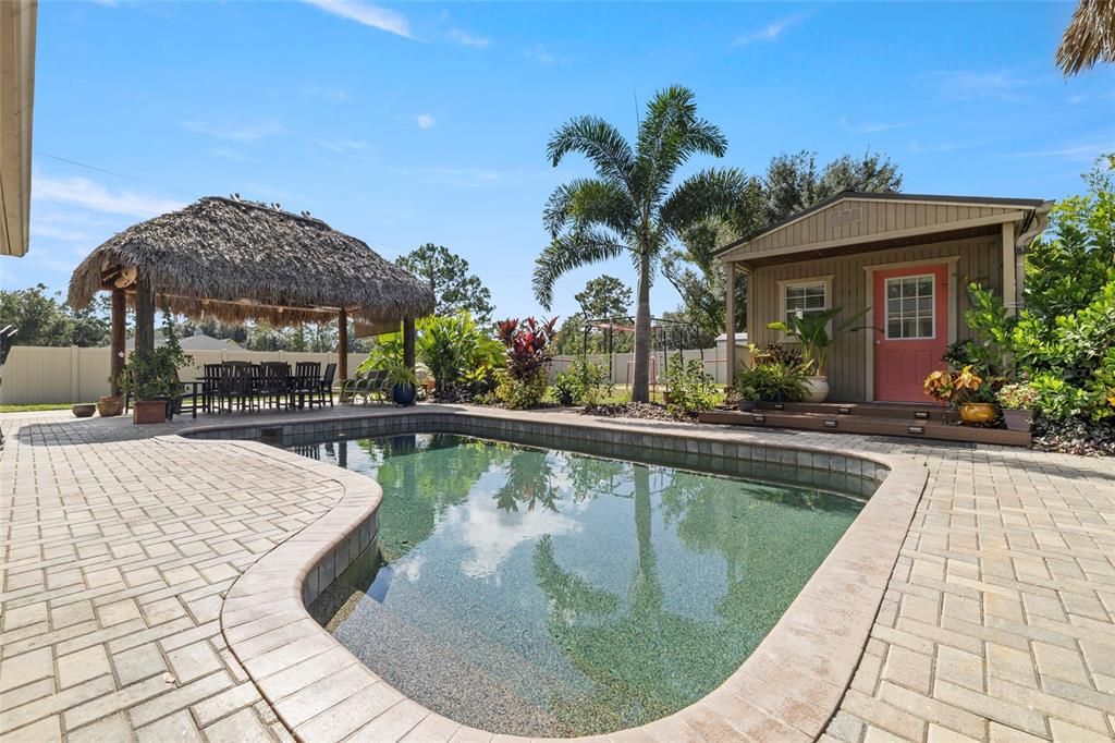 For Sale: $429,900 (3 beds, 3 baths, 1837 Square Feet)