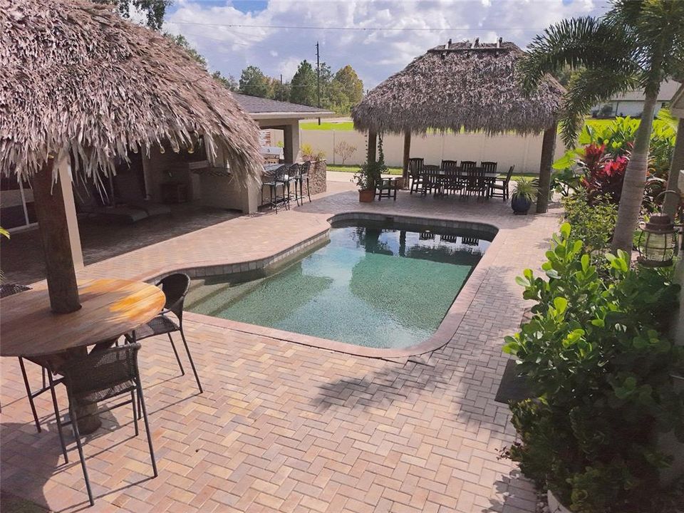 For Sale: $429,900 (3 beds, 3 baths, 1837 Square Feet)