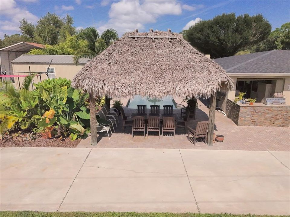 For Sale: $429,900 (3 beds, 3 baths, 1837 Square Feet)