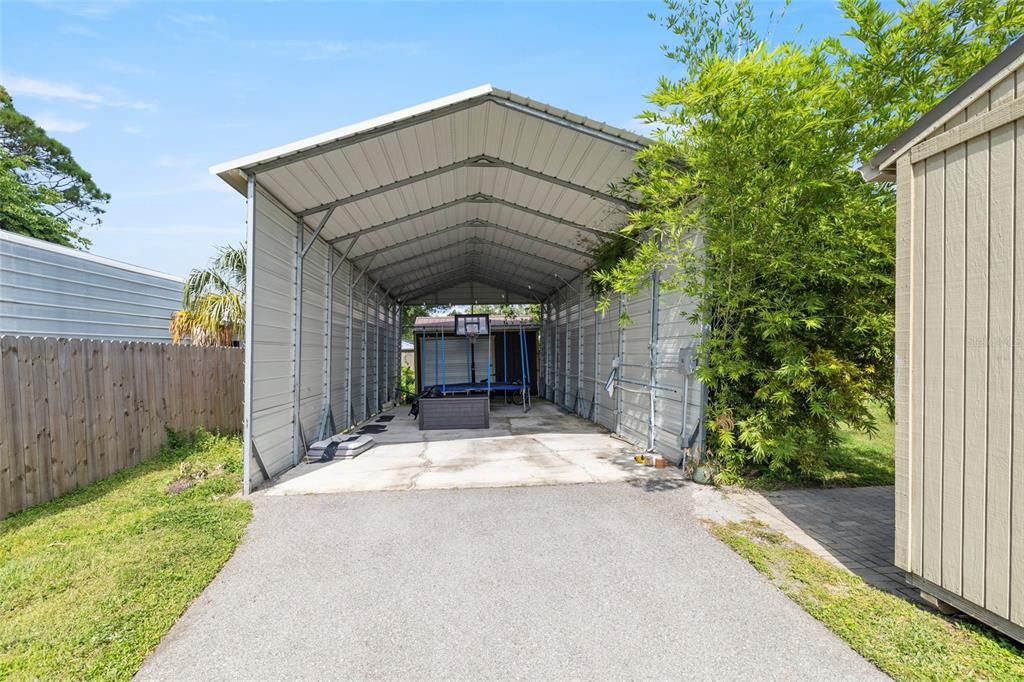 For Sale: $429,900 (3 beds, 3 baths, 1837 Square Feet)