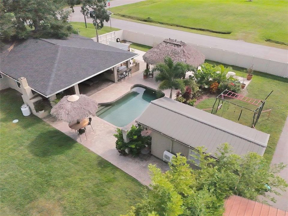 For Sale: $429,900 (3 beds, 3 baths, 1837 Square Feet)