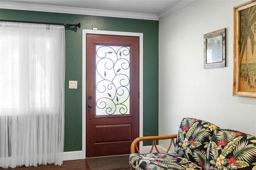 For Sale: $429,900 (3 beds, 3 baths, 1837 Square Feet)