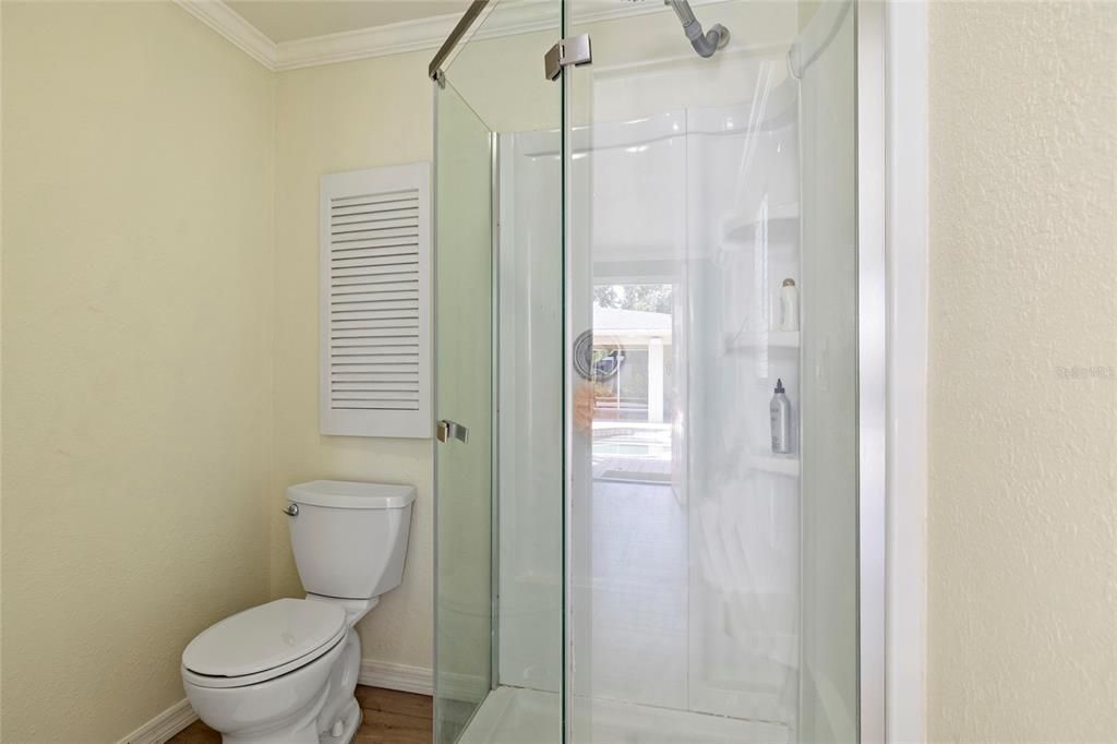 For Sale: $429,900 (3 beds, 3 baths, 1837 Square Feet)