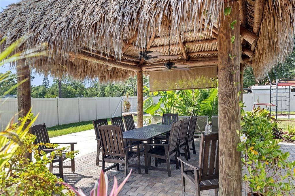 For Sale: $429,900 (3 beds, 3 baths, 1837 Square Feet)