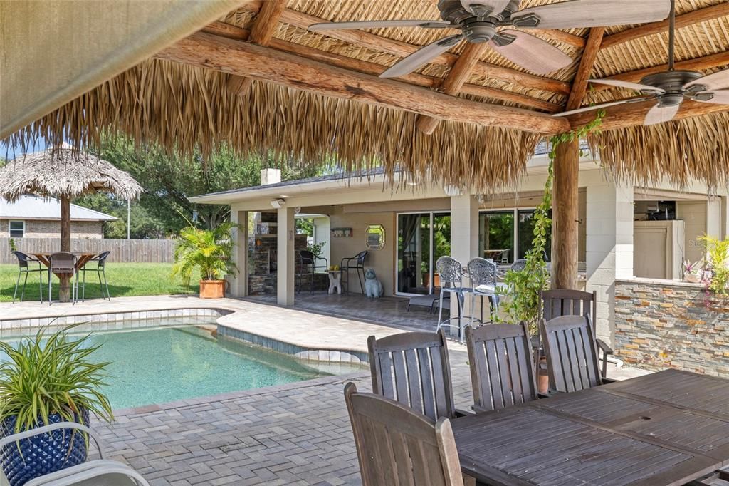 For Sale: $429,900 (3 beds, 3 baths, 1837 Square Feet)